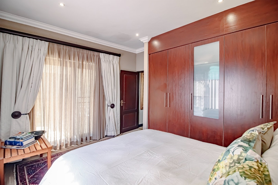 4 Bedroom Property for Sale in Leeuwfontein Estate Gauteng