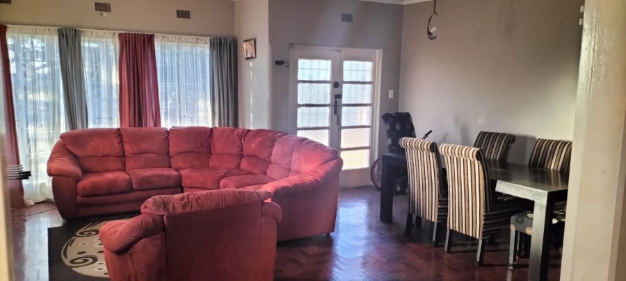 To Let 3 Bedroom Property for Rent in Robertsham Gauteng