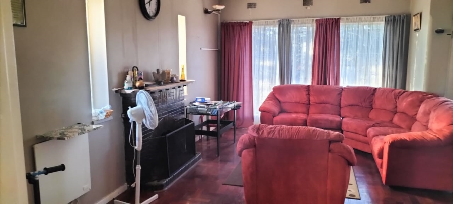 To Let 3 Bedroom Property for Rent in Robertsham Gauteng