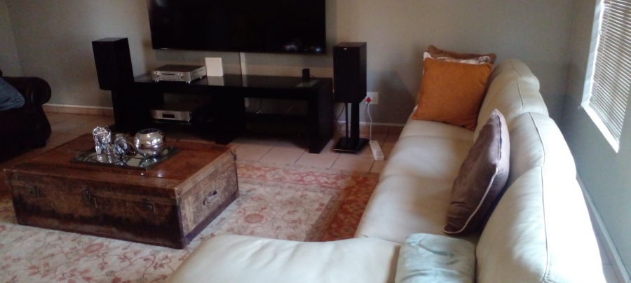 4 Bedroom Property for Sale in Kameeldrift East Gauteng