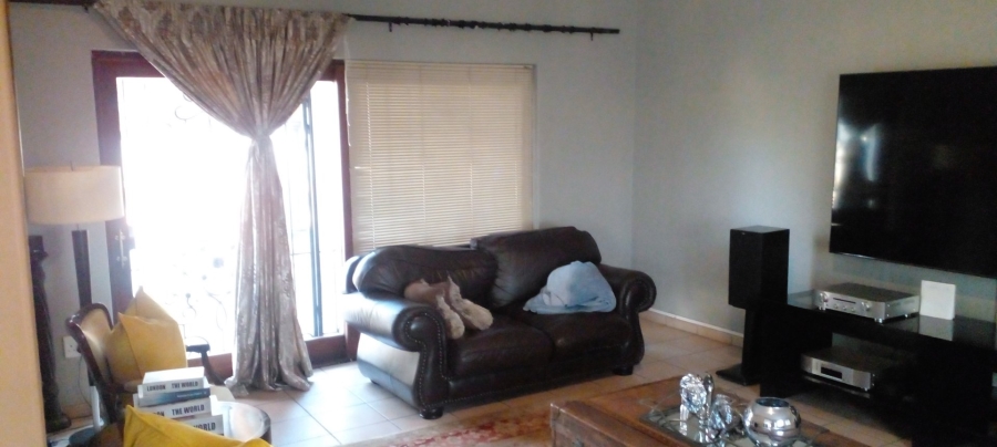 4 Bedroom Property for Sale in Kameeldrift East Gauteng