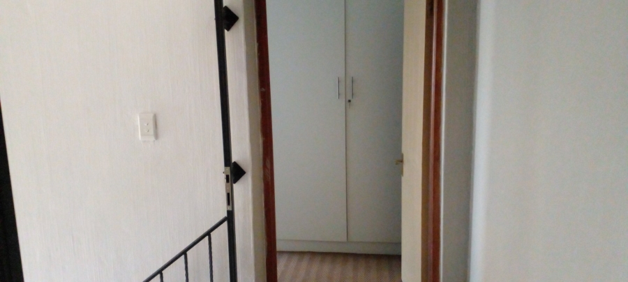 4 Bedroom Property for Sale in Kameeldrift East Gauteng