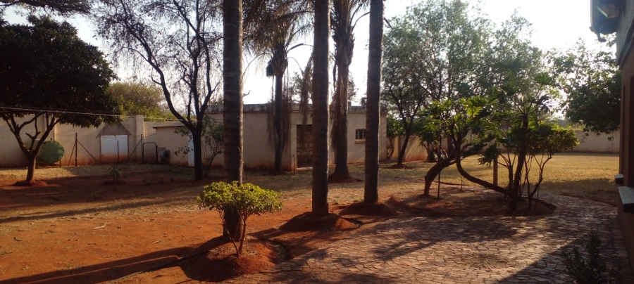 4 Bedroom Property for Sale in Kameeldrift East Gauteng