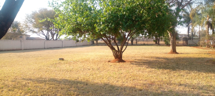 4 Bedroom Property for Sale in Kameeldrift East Gauteng