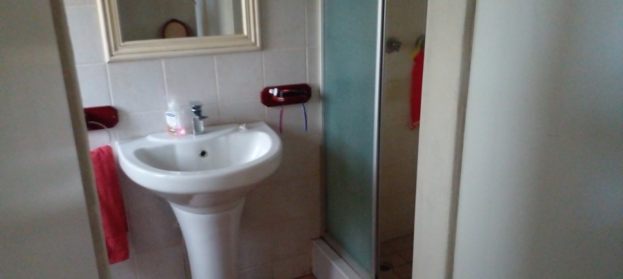 4 Bedroom Property for Sale in Kameeldrift East Gauteng