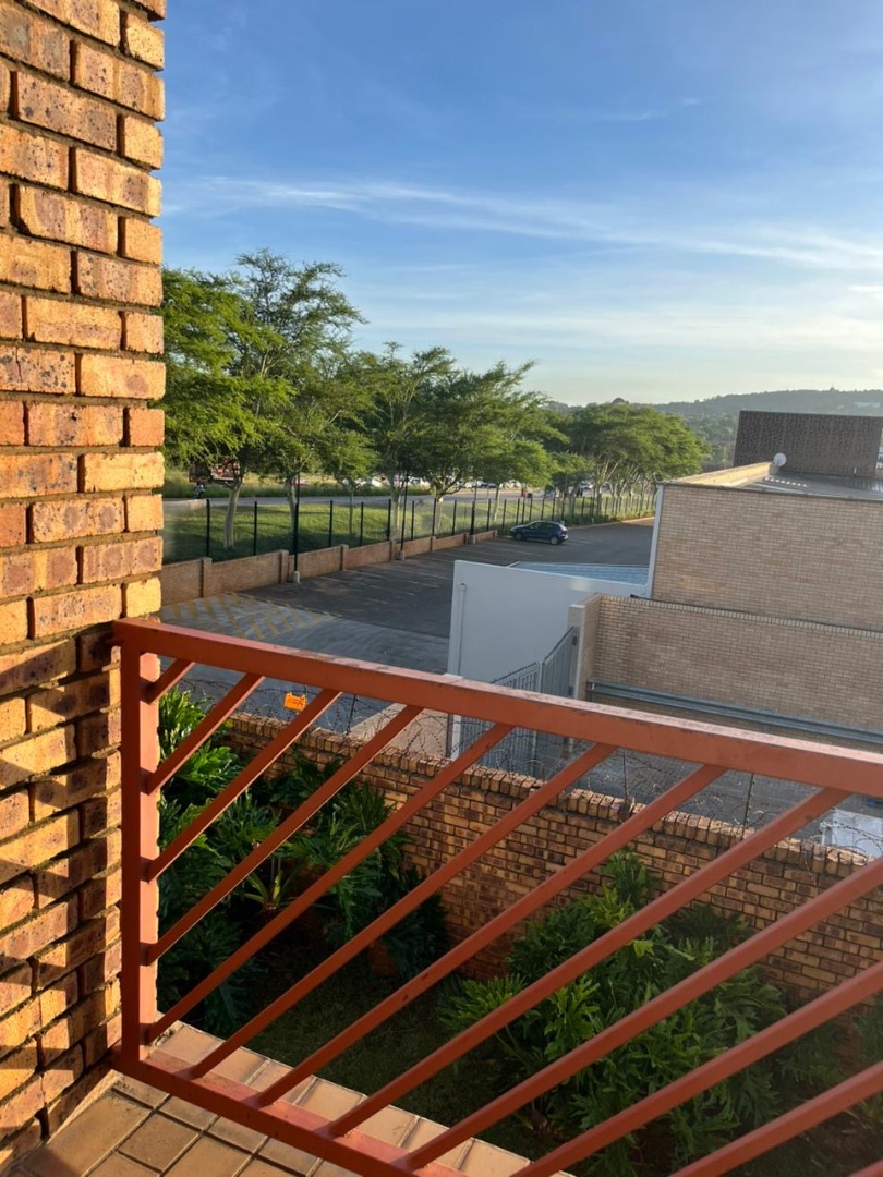To Let 2 Bedroom Property for Rent in Faerie Glen Gauteng