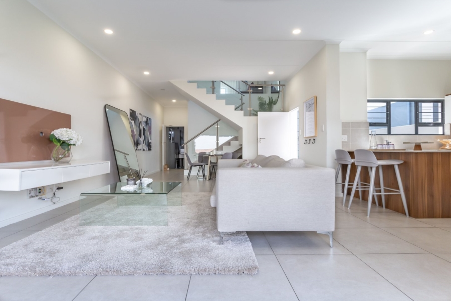 3 Bedroom Property for Sale in Sunninghill Gauteng