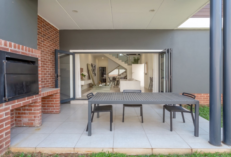 3 Bedroom Property for Sale in Sunninghill Gauteng