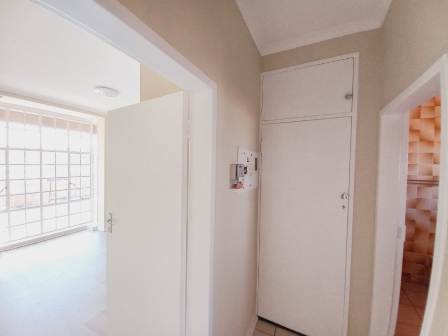 2 Bedroom Property for Sale in Symhurst Gauteng