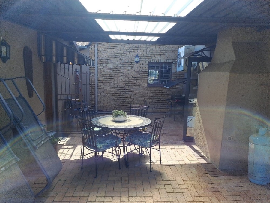  Bedroom Property for Sale in Dinokeng Game Reserve Gauteng