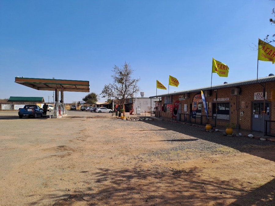 Commercial Property for Sale in Dinokeng Game Reserve Gauteng