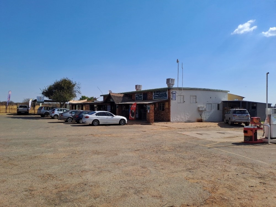 Commercial Property for Sale in Dinokeng Game Reserve Gauteng