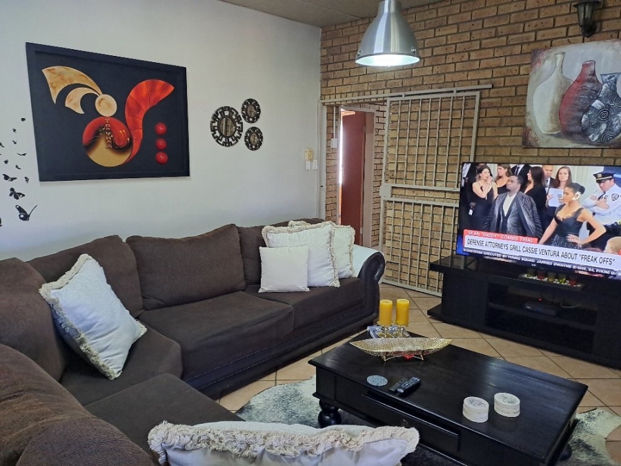 Commercial Property for Sale in Dinokeng Game Reserve Gauteng