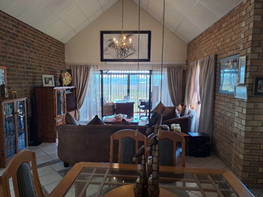 Commercial Property for Sale in Dinokeng Game Reserve Gauteng