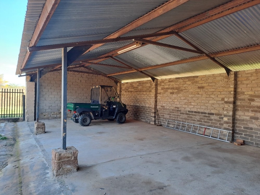 Commercial Property for Sale in Dinokeng Game Reserve Gauteng