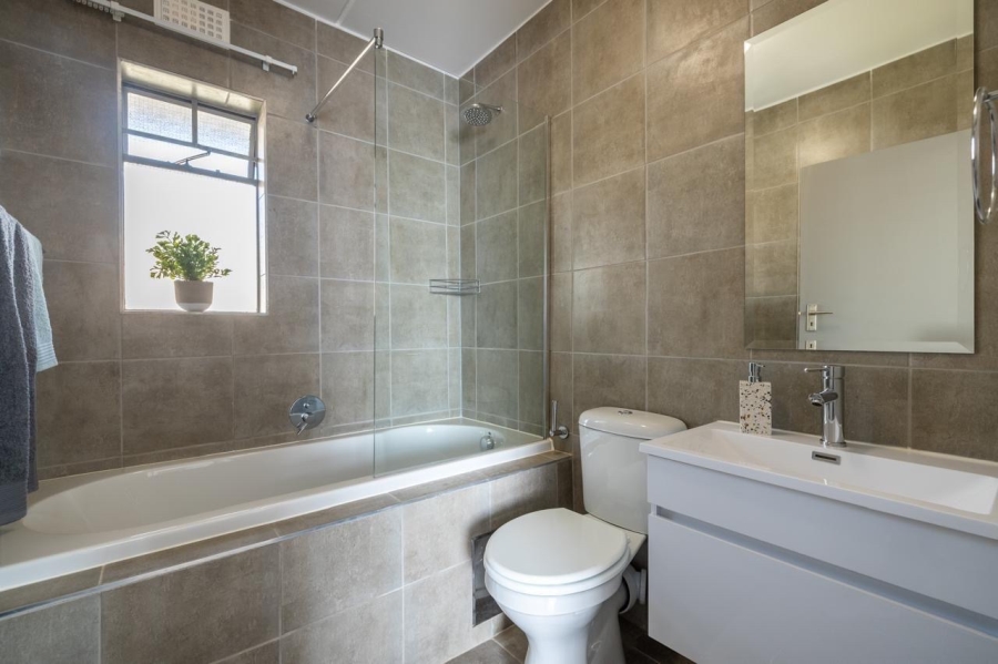 2 Bedroom Property for Sale in Pretoria North Gauteng