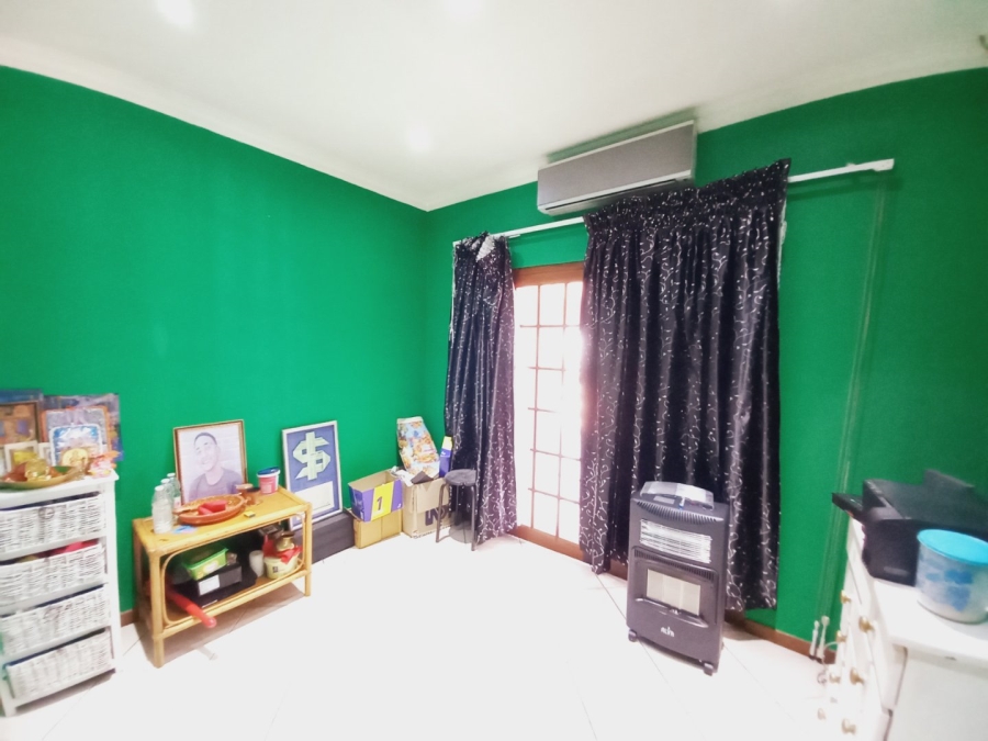 4 Bedroom Property for Sale in Solheim Gauteng