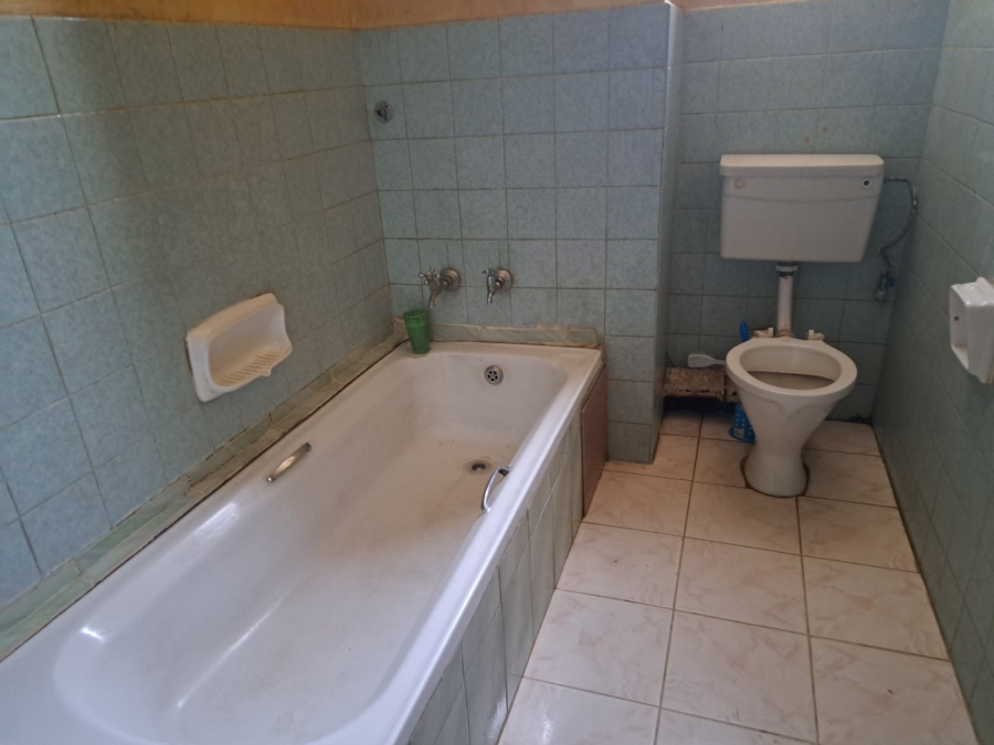 5 Bedroom Property for Sale in Pretoria Gauteng