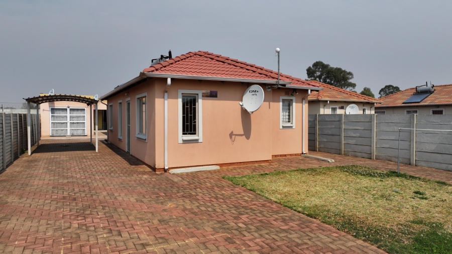 3 Bedroom Property for Sale in Sky City Gauteng