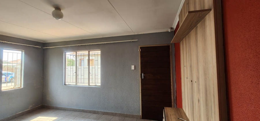 3 Bedroom Property for Sale in Sky City Gauteng