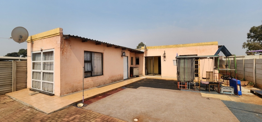 3 Bedroom Property for Sale in Sky City Gauteng