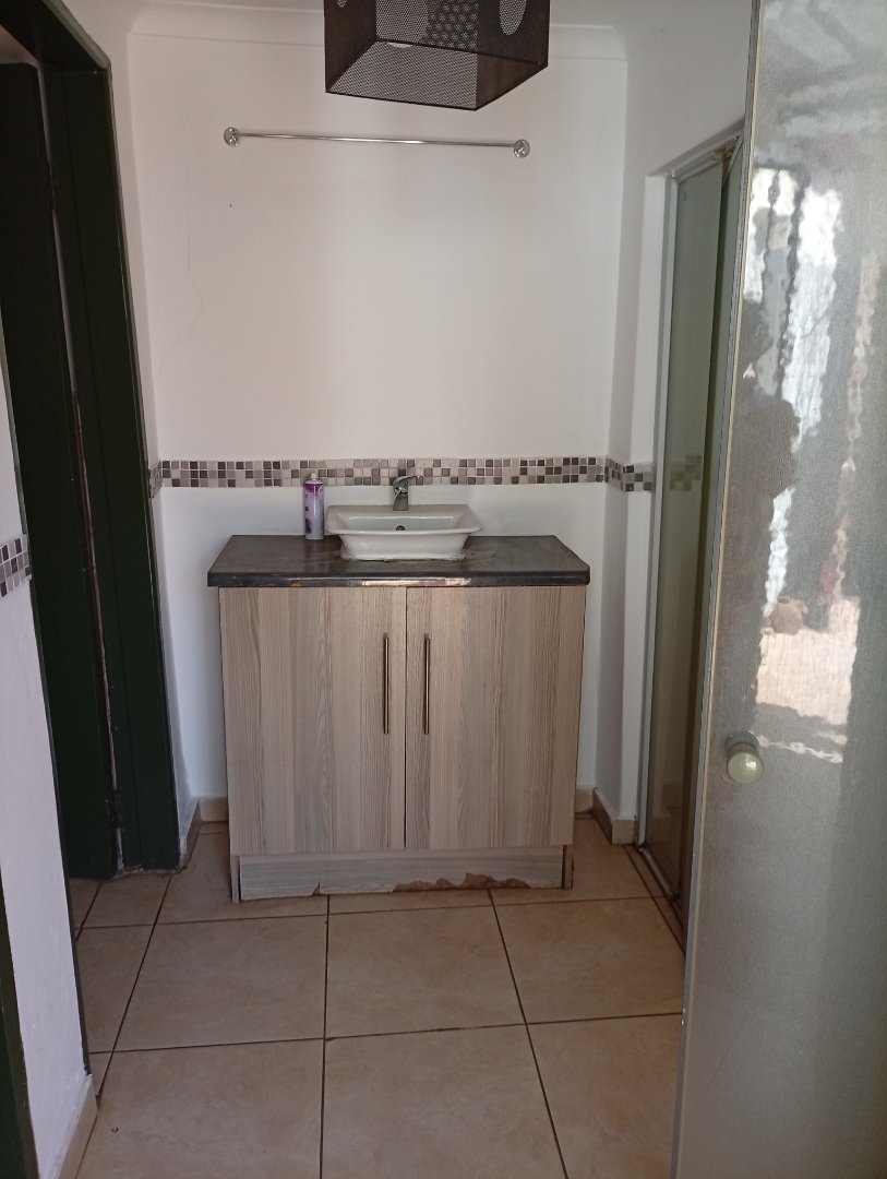 16 Bedroom Property for Sale in Brixton Gauteng