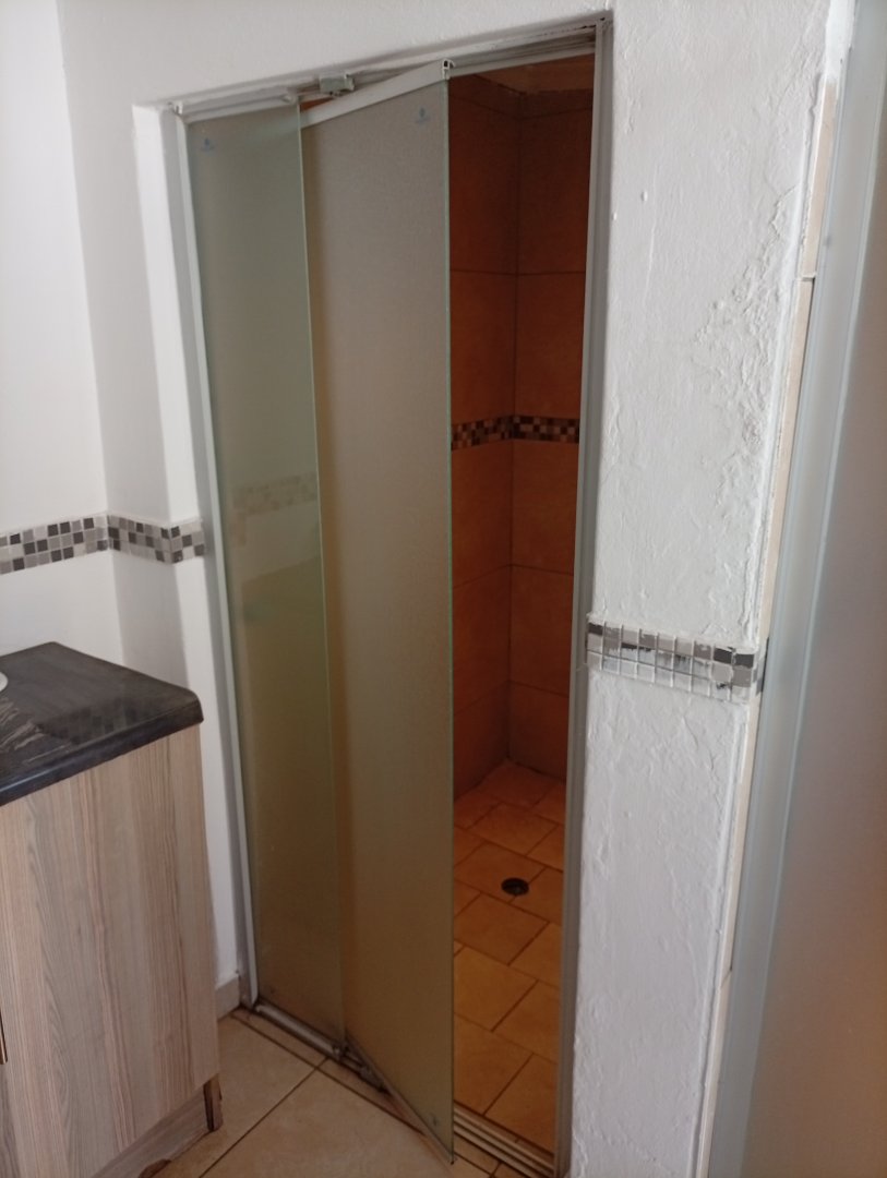 16 Bedroom Property for Sale in Brixton Gauteng