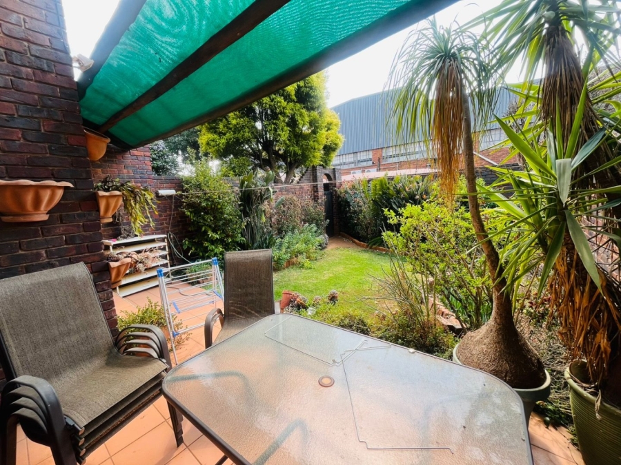 3 Bedroom Property for Sale in Fairland Gauteng
