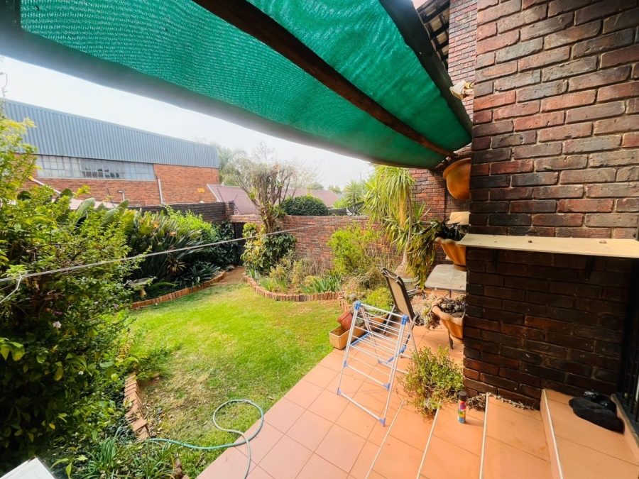 3 Bedroom Property for Sale in Fairland Gauteng