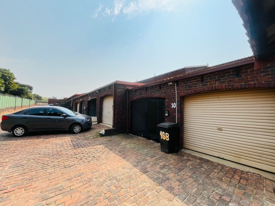 3 Bedroom Property for Sale in Fairland Gauteng