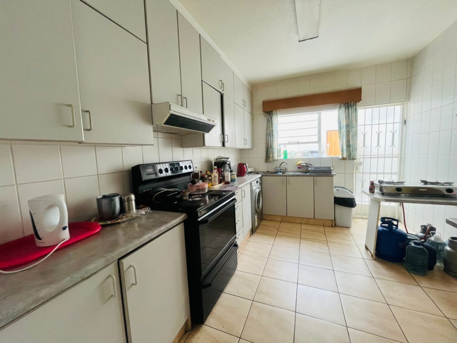 3 Bedroom Property for Sale in Fairland Gauteng
