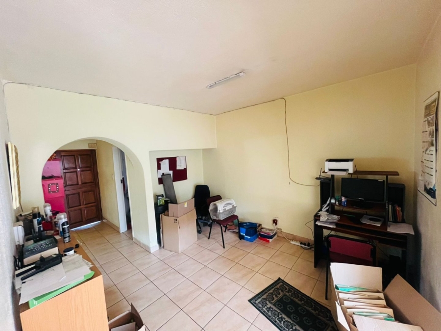 3 Bedroom Property for Sale in Fairland Gauteng