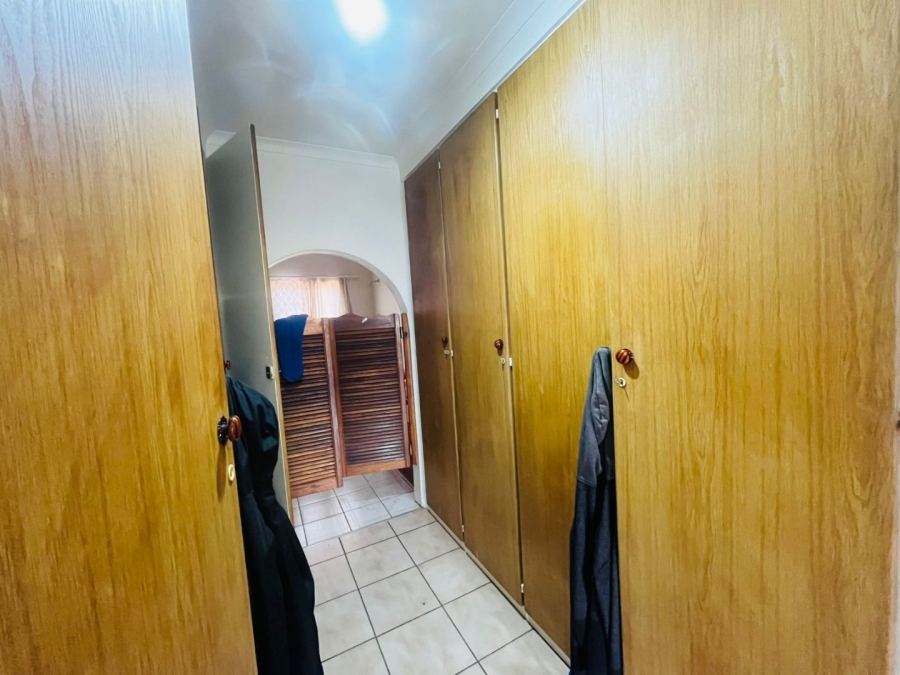 3 Bedroom Property for Sale in Fairland Gauteng