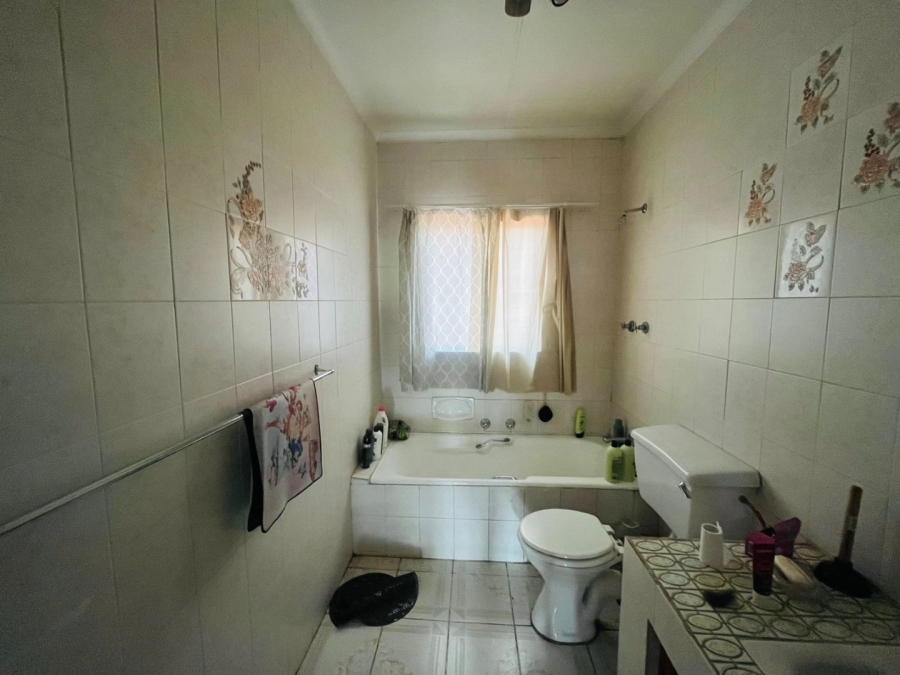 3 Bedroom Property for Sale in Fairland Gauteng