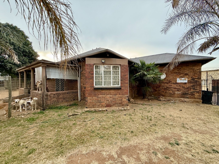10 Bedroom Property for Sale in Kenilworth Gauteng