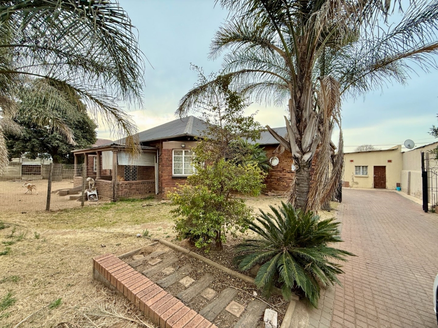 10 Bedroom Property for Sale in Kenilworth Gauteng