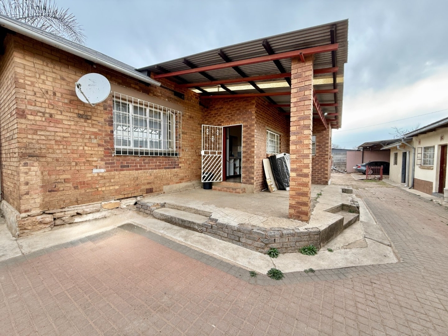 10 Bedroom Property for Sale in Kenilworth Gauteng