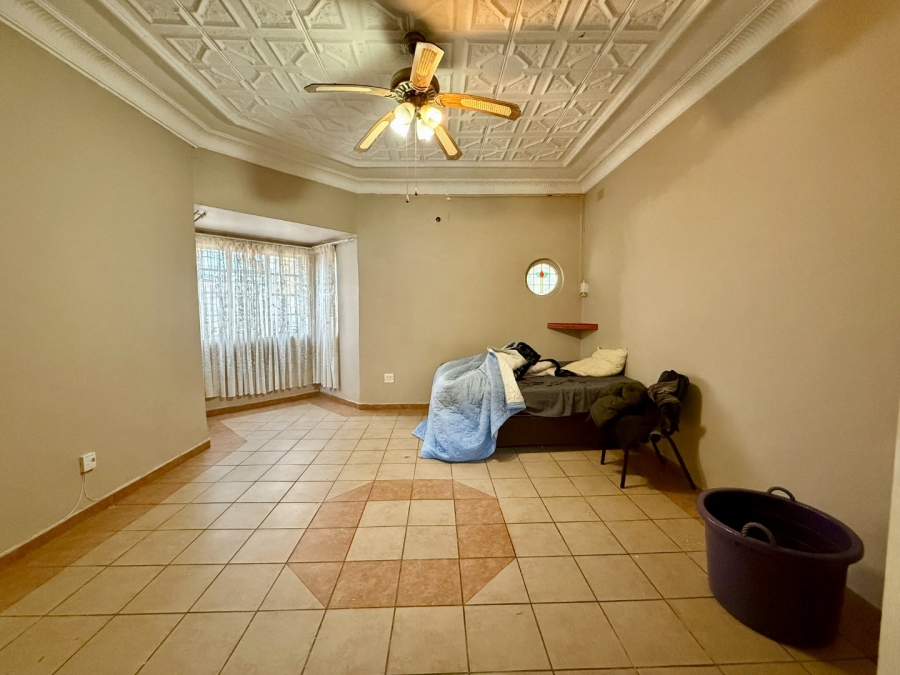 10 Bedroom Property for Sale in Kenilworth Gauteng