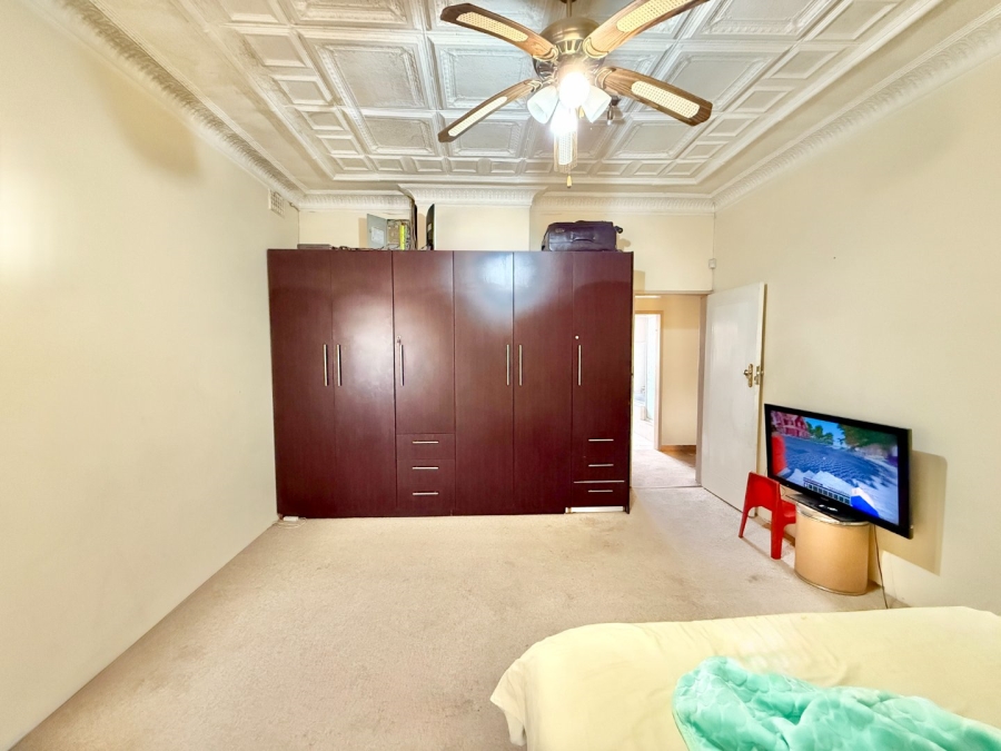 10 Bedroom Property for Sale in Kenilworth Gauteng