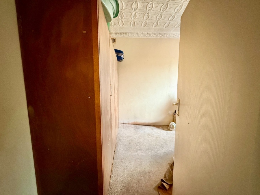 10 Bedroom Property for Sale in Kenilworth Gauteng
