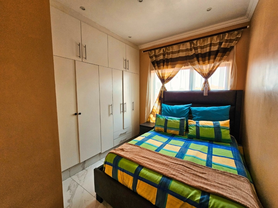 5 Bedroom Property for Sale in Helderwyk Gauteng