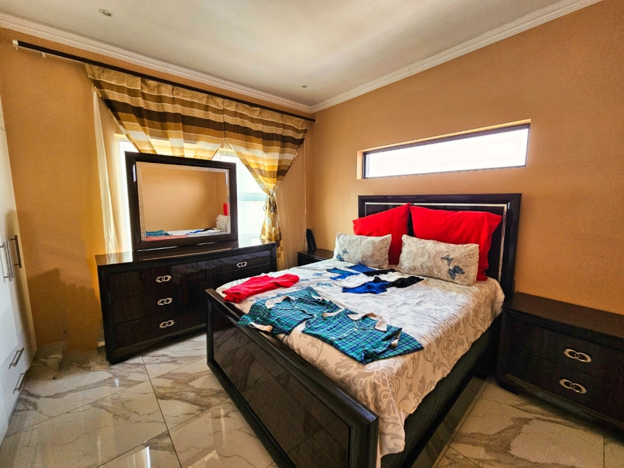 5 Bedroom Property for Sale in Helderwyk Gauteng