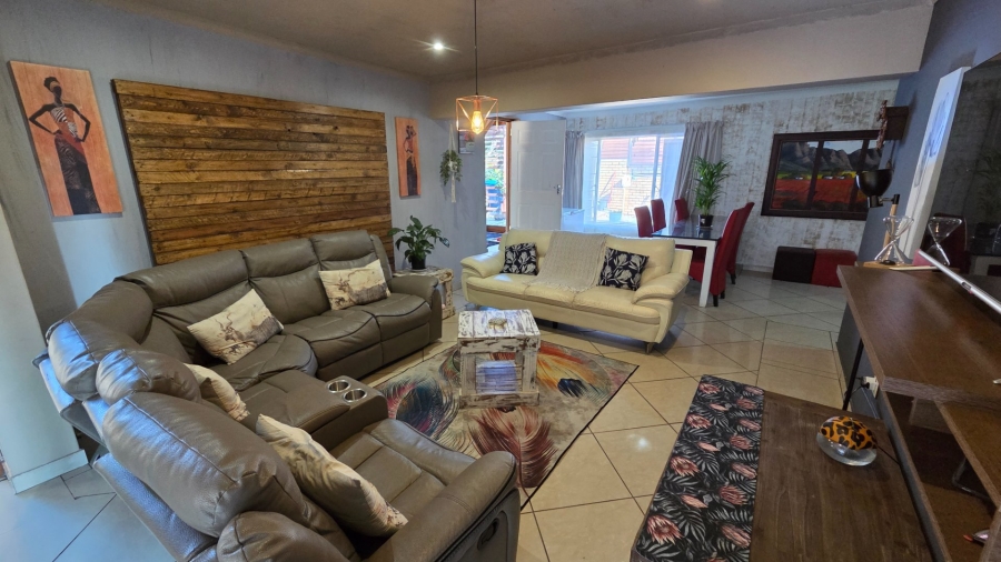 3 Bedroom Property for Sale in Amberfield Gauteng