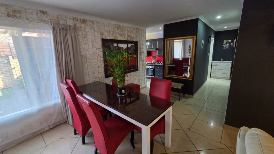 3 Bedroom Property for Sale in Amberfield Gauteng