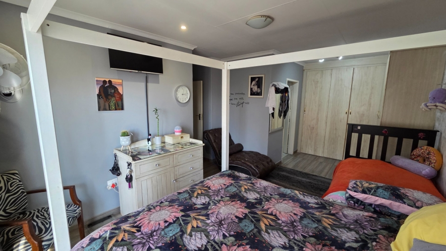 3 Bedroom Property for Sale in Amberfield Gauteng