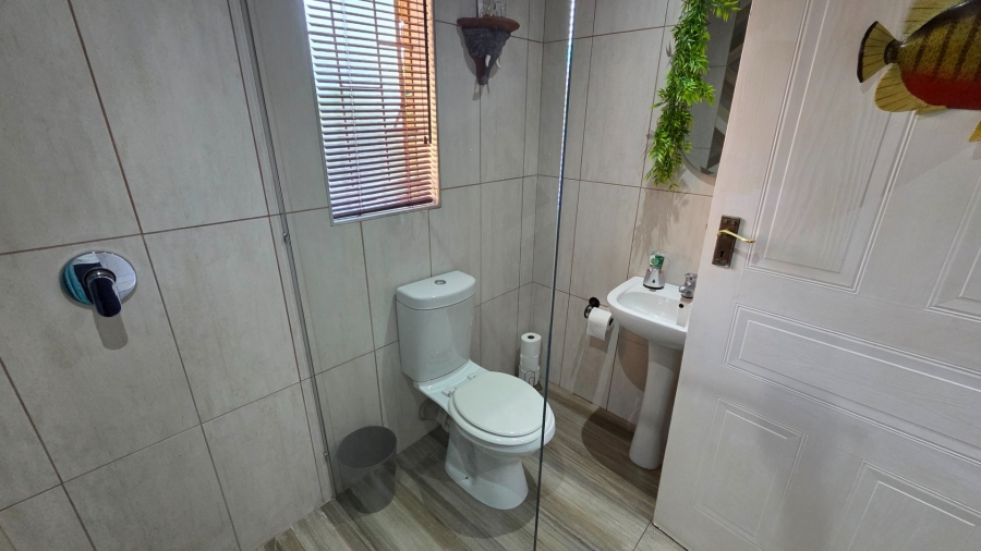 3 Bedroom Property for Sale in Amberfield Gauteng