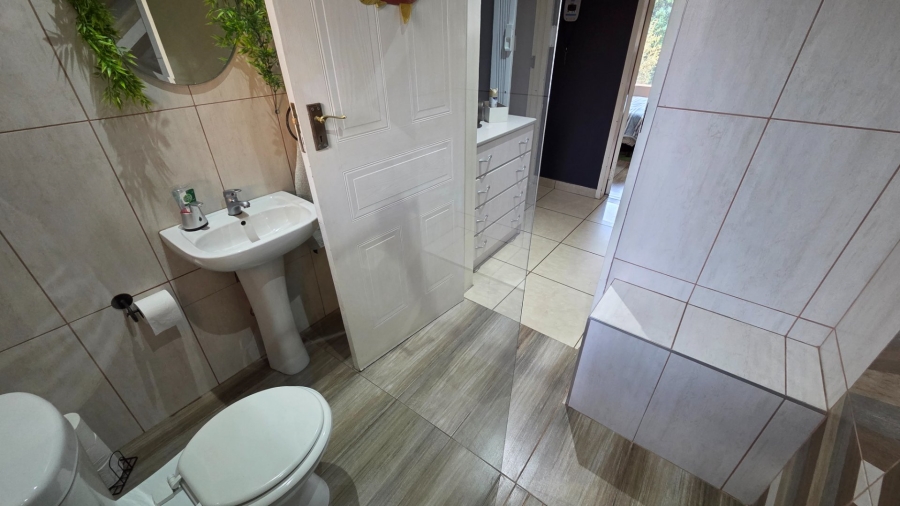 3 Bedroom Property for Sale in Amberfield Gauteng