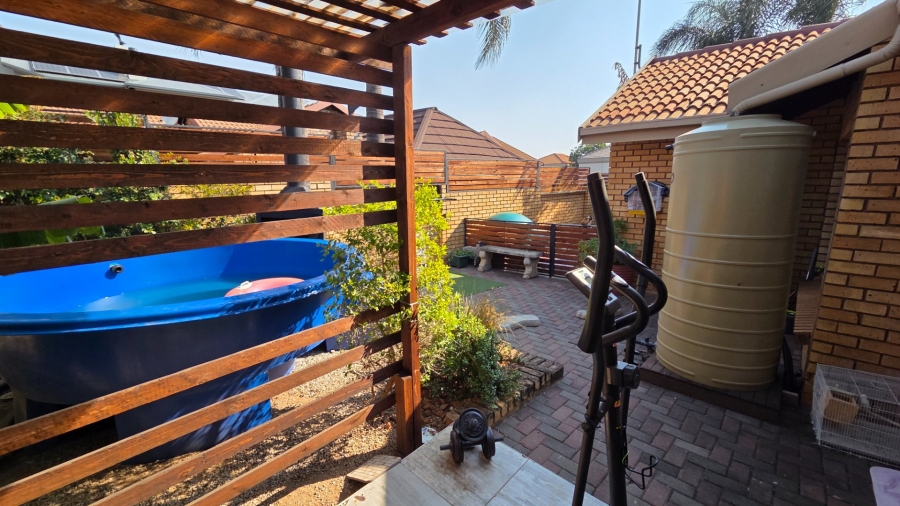 3 Bedroom Property for Sale in Amberfield Gauteng