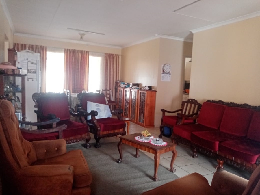 3 Bedroom Property for Sale in Dorandia Gauteng