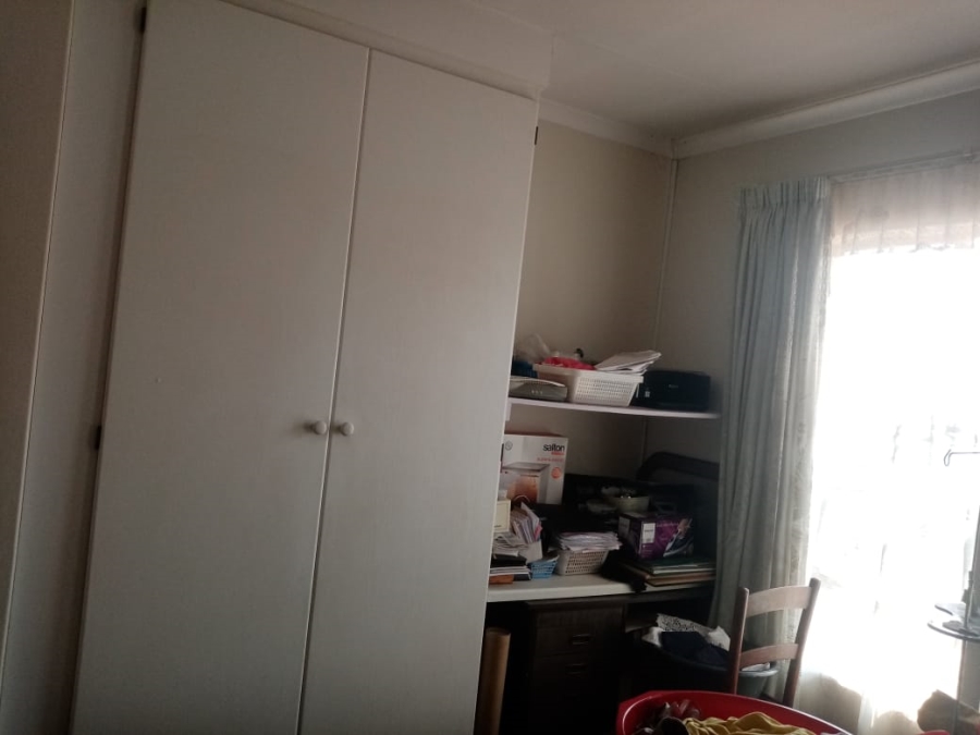 3 Bedroom Property for Sale in Dorandia Gauteng